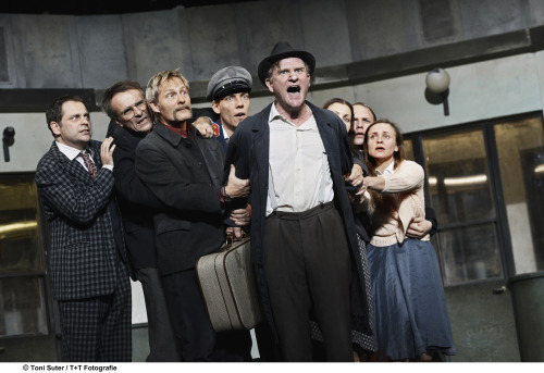 Besuch Der Alten Dame Ill Diogenes Verlag - »Der Besuch der alten Dame« am Schauspielhaus Zürich