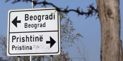 Seit dem Verfall Jugoslawiens strebt die mehrheitlich albanischstämmige Bevölkerung des Kosovo die Unabhängigkeit von Serbien an (vgl. Index Kosovo-Konflikt). <p>Seit dem Verfall Jugoslawiens strebt die mehrheitlich albanischstämmige Bevölkerung des Kosovo die Unabhängigkeit von Serbien an (vgl. Index <a href="http://www.20min.ch/interaktiv/Kosovo/index.html" target="_blank">Kosovo-Konflikt</a>).</p><br/>