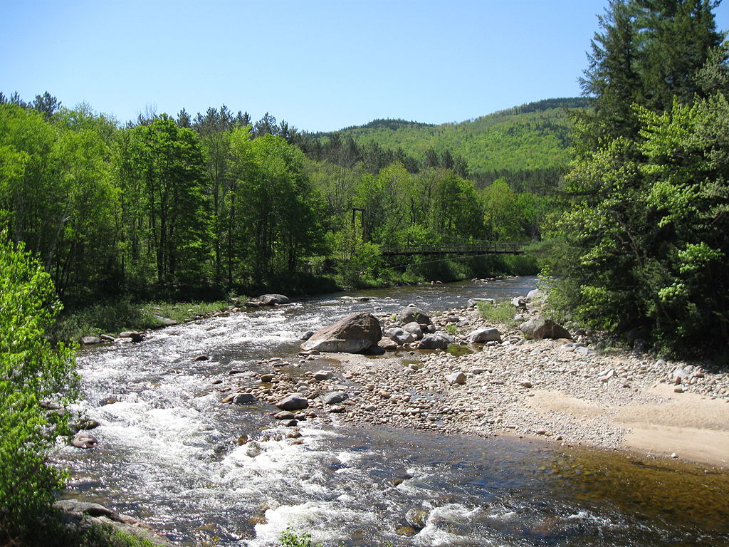 Der Androscoggin River (Foto: © Ken Gallager at English Wikipedia, CC BY-SA 3.0) or GFDL, via Wikimedia Commons)