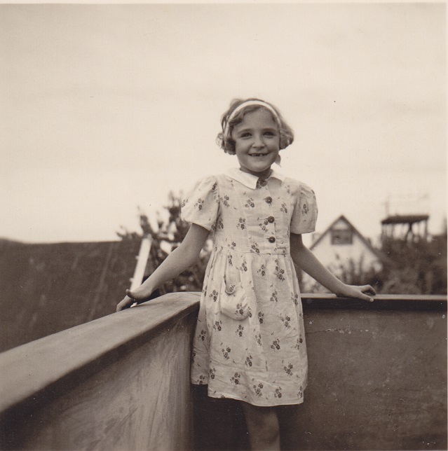 Lucia Heilman bei Reinhold Duschka, ca. 1940. Foto: Privatbesitz Dr. Lucia Heilman