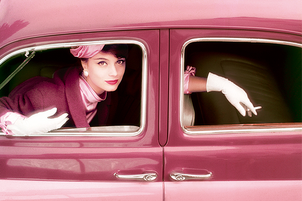 Covermotiv von Lebwohl, mein Liebling  Foto von Alex Prager, ›Barbara, 2009‹ Copyright © Alex Prager  Courtesy Alex Prager Studio and Lehmann Maupin, New York, Hong Kong and Seoul